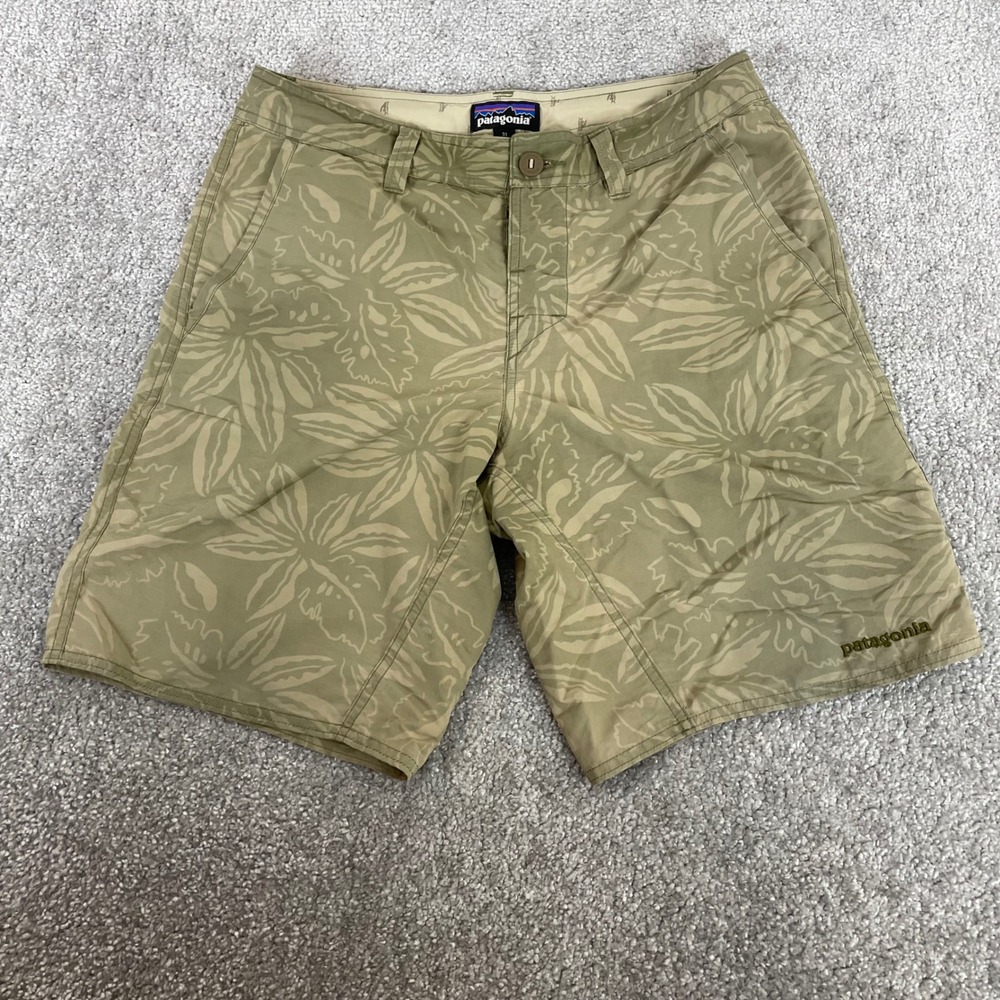 Patagonia‎ Shorts Mens 31 Wavefarer Walk Hybrid Board Shorts Tropical Leaf